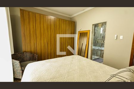 Quarto Suíte de casa à venda com 4 quartos, 200m² em Califórnia, Belo Horizonte