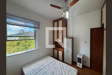 Quarto 1 de apartamento para alugar com 2 quartos, 60m² em Botafogo, Rio de Janeiro