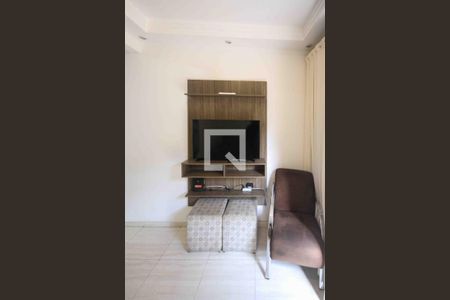 Casa para alugar com 2 quartos, 100m² em Jardim Brasil, São Paulo