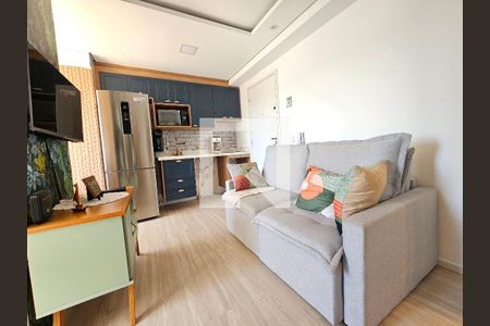 Sala/Cozinha de apartamento para alugar com 1 quarto, 32m² em Vila Plana, São Paulo