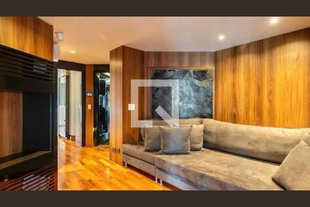 Apartamento à venda com 2 quartos, 227m² em Moema, São Paulo