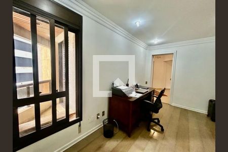 Escritório de apartamento para alugar com 3 quartos, 242m² em Vila Suzana, São Paulo