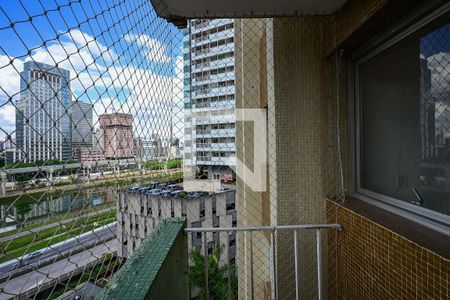 Varanda de apartamento para alugar com 2 quartos, 90m² em Real Parque, São Paulo