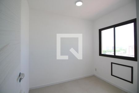 Quarto 1 de apartamento para alugar com 3 quartos, 77m² em Barra Olímpica, Rio de Janeiro