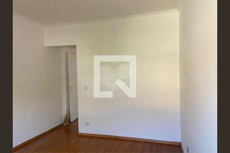 Casa à venda com 3 quartos, 123m² em Parque Maria Domitila, São Paulo