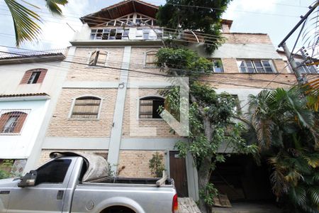 Fachada de casa para alugar com 5 quartos, 460m² em Padre Eustáquio, Belo Horizonte