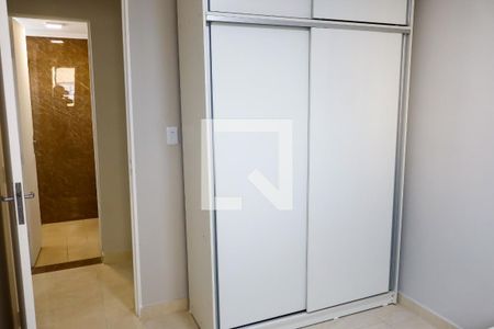 Quarto 1 de apartamento para alugar com 2 quartos, 52m² em Bandeiras, Osasco