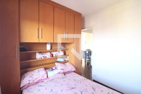 Quarto 2 de apartamento para alugar com 2 quartos, 52m² em Jardim Ubirajara, São Paulo