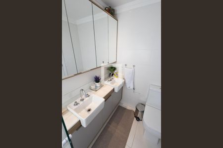 Banheiro de apartamento à venda com 3 quartos, 103m² em Perdizes, São Paulo