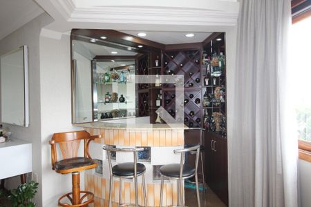 Adega  de apartamento para alugar com 3 quartos, 110m² em Vila Ipiranga, Porto Alegre