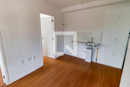 Sala / Cozinha de apartamento para alugar com 2 quartos, 34m² em Jardim Monte Kemel, São Paulo