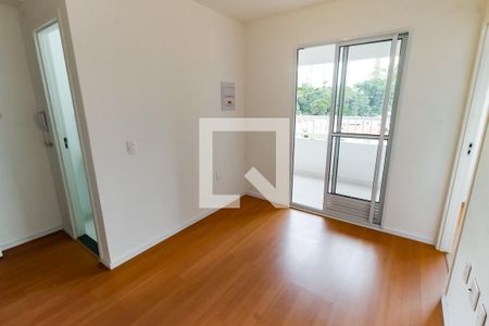 Sala / Cozinha de apartamento para alugar com 2 quartos, 34m² em Jardim Monte Kemel, São Paulo