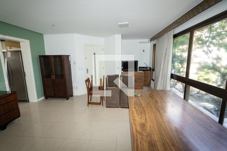 Sala de apartamento à venda com 3 quartos, 135m² em Petrópolis, Porto Alegre