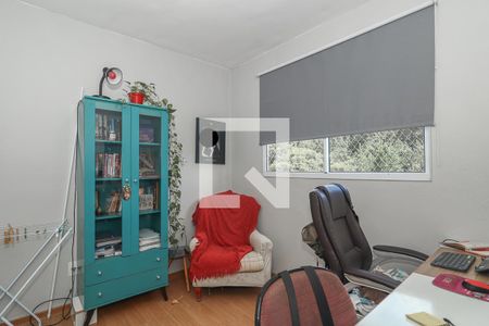 Quarto 2 de apartamento para alugar com 2 quartos, 42m² em Mário Quintana, Porto Alegre