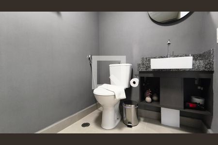 Banheiro de kitnet/studio para alugar com 1 quarto, 32m² em Vila Mariana, São Paulo