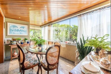 Foto 02 de apartamento à venda com 3 quartos, 136m² em Petrópolis, Porto Alegre