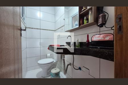 Lavabo  de casa para alugar com 3 quartos, 123m² em Santa Maria, Santo André