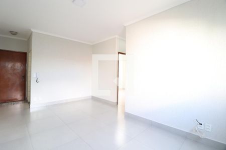 Sala de apartamento para alugar com 2 quartos, 55m² em Santa Mônica, Uberlândia