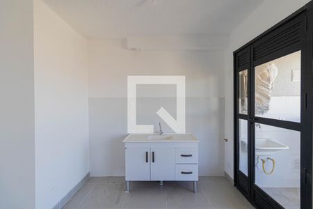 Sala e Cozinha  de apartamento para alugar com 2 quartos, 42m² em Vila Campanela, São Paulo