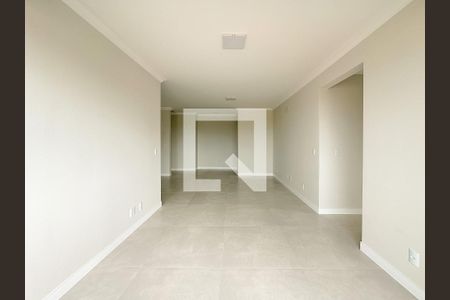 Sala de TV de apartamento para alugar com 2 quartos, 87m² em Barreiros, São José