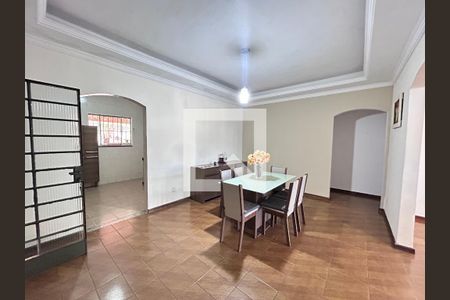 Casa para alugar com 3 quartos, 220m² em Acaiaca, Belo Horizonte