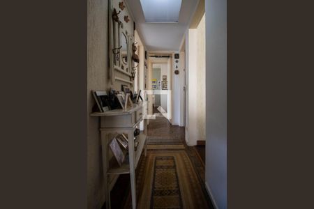 Corredor  de apartamento à venda com 3 quartos, 90m² em Portal do Morumbi, São Paulo