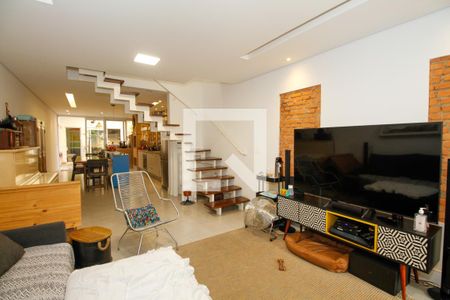 Sala de Estar de casa à venda com 3 quartos, 180m² em Jardim Vera Cruz, São Paulo