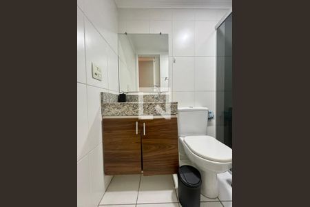 Banheiro de apartamento à venda com 1 quarto, 43m² em Jardim Nova Europa, Campinas