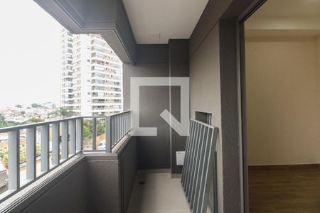 Varanda  de kitnet/studio para alugar com 1 quarto, 27m² em Chácara Seis de Outubro, São Paulo