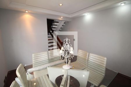 Sala de Jantar de casa para alugar com 2 quartos, 207m² em Parque Sao Domingos, São Paulo
