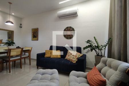 Sala de casa de condomínio à venda com 3 quartos, 200m² em Taquara, Rio de Janeiro