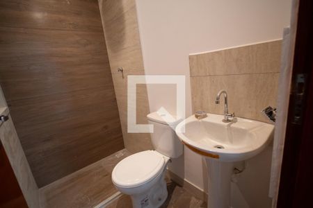 Banheiro de kitnet/studio para alugar com 1 quarto, 40m² em Vila Butantã, São Paulo