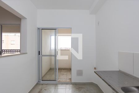 Cozinha de apartamento para alugar com 1 quarto, 54m² em Jardim Maria Helena, Barueri