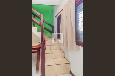 Escada de casa para alugar com 3 quartos, 250m² em Sarandi, Porto Alegre