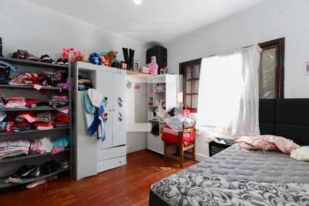 Casa 1 - Quarto 1 de casa à venda com 4 quartos, 270m² em Vila Paiva, São Paulo