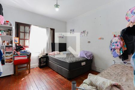 Casa 1 - Quarto 1 de casa à venda com 4 quartos, 270m² em Vila Paiva, São Paulo