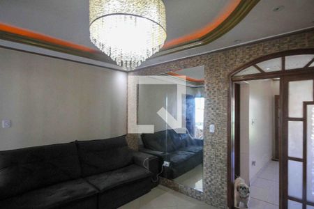 Sala de casa para alugar com 6 quartos, 790m² em Parque Santa Madalena, São Paulo