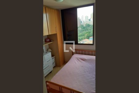 Quarto de apartamento para alugar com 2 quartos, 90m² em Jardim Londrina, São Paulo