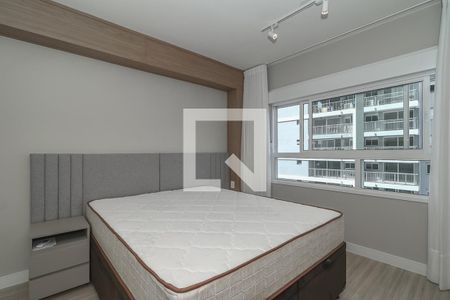 Sala / Quarto / Cozinha de apartamento para alugar com 0 quarto, 26m² em Passo D’areia, Porto Alegre