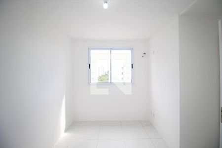 Quarto 1 de apartamento para alugar com 2 quartos, 45m² em Morro Santana, Porto Alegre