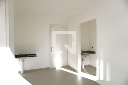 Cozinha de apartamento para alugar com 2 quartos, 36m² em Parque Guaianazes, São Paulo