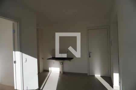 Cozinha de apartamento para alugar com 2 quartos, 36m² em Parque Guaianazes, São Paulo