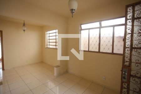 Casa à venda com 3 quartos, 86m² em Carlos Prates, Belo Horizonte