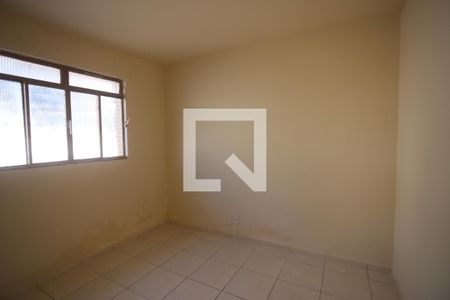 Quarto de casa à venda com 3 quartos, 86m² em Carlos Prates, Belo Horizonte