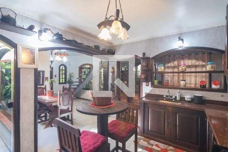 Casa à venda com 5 quartos, 190m² em Parque Oratório, Santo André