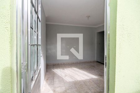 Casa para alugar com 2 quartos, 55m² em Jardim Leonor, Cotia