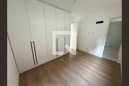 Quarto de apartamento à venda com 2 quartos, 148m² em Vila Progredior, São Paulo