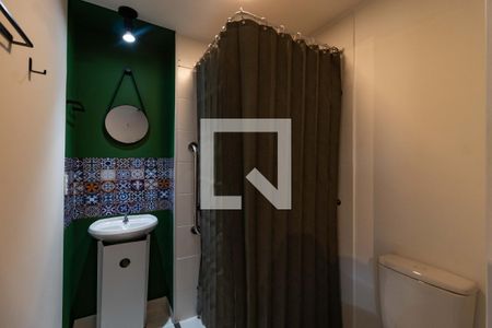 Banheiro de apartamento para alugar com 1 quarto, 25m² em Barra Funda, São Paulo
