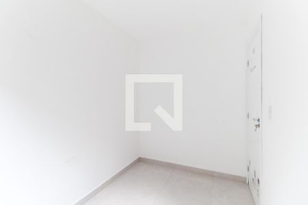 Quarto 2 de apartamento para alugar com 2 quartos, 53m² em Itaquera, São Paulo