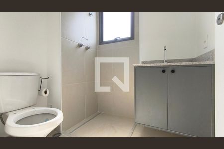 Banheiro de kitnet/studio para alugar com 1 quarto, 28m² em Ipiranga, São Paulo